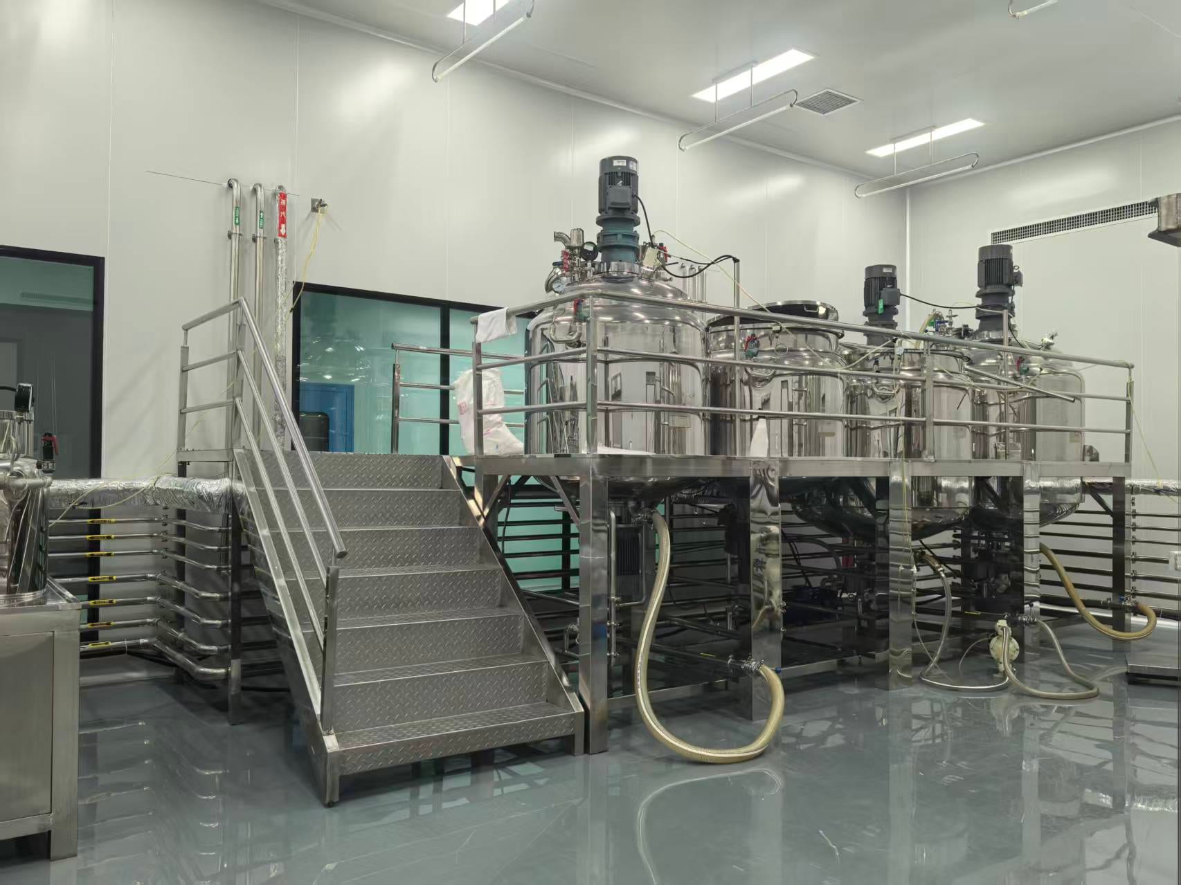 Stainless-steel vacuum emulsification line